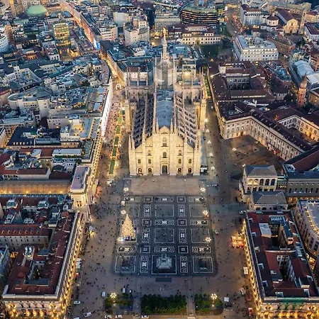 Duomo 8 Min Walk - 3 Indipendent Flats Lejlighed
